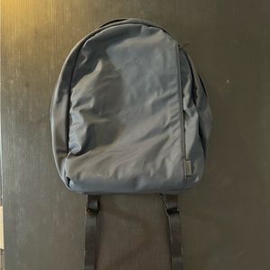 Away - Travel Daypack